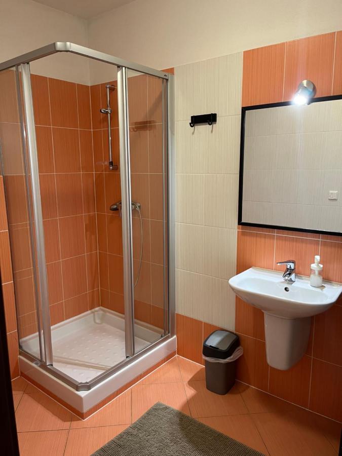 Apartman Viktoria 5 Ружомберок Экстерьер фото